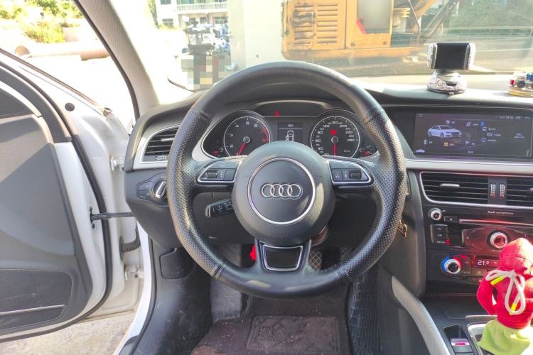 Used Audi A4L 2015 45 TFSI quattro Individual Sport Edition Steering Wheel