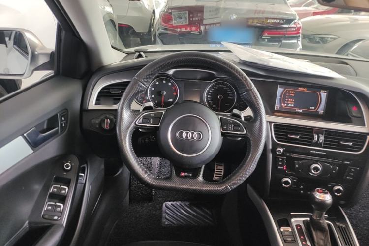 Used Audi A4L 2015 45 TFSI quattro Individual Sport Edition Steering Wheel