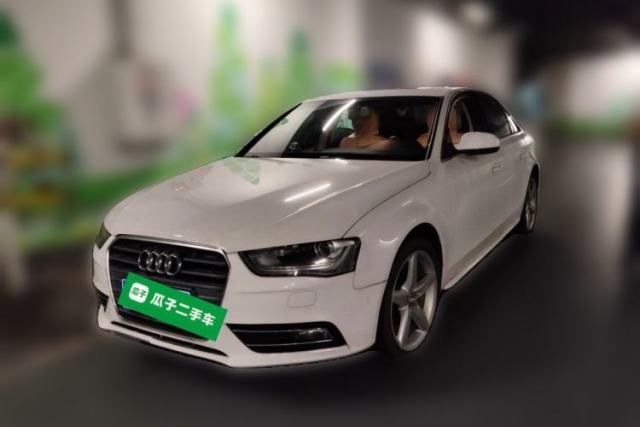 Audi A4L 2015 35 TFSI Automatic Standard Model مستعملة