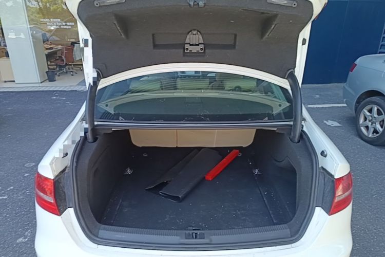 Used Audi A4L 2015 35 TFSI Automatic Standard Model Trunk