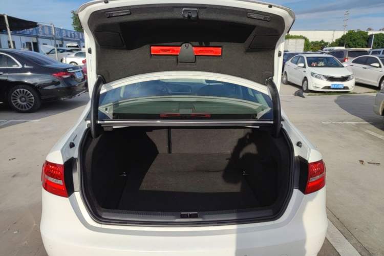 Used Audi A4L 2015 35 TFSI Automatic Technology Model Trunk