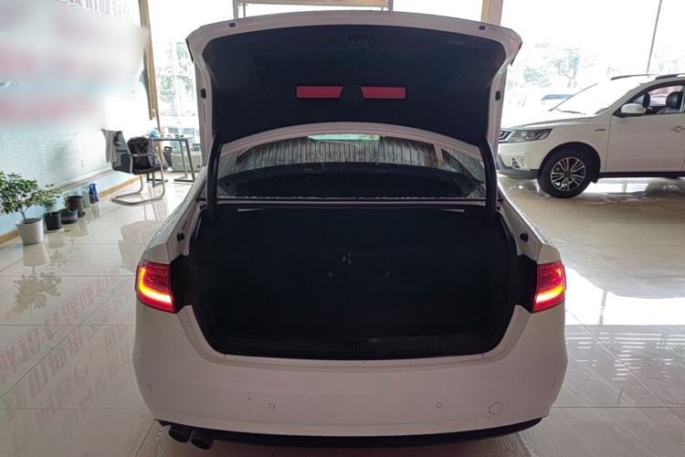 Used Audi A4L 2015 35 TFSI Automatic Standard Model Trunk
