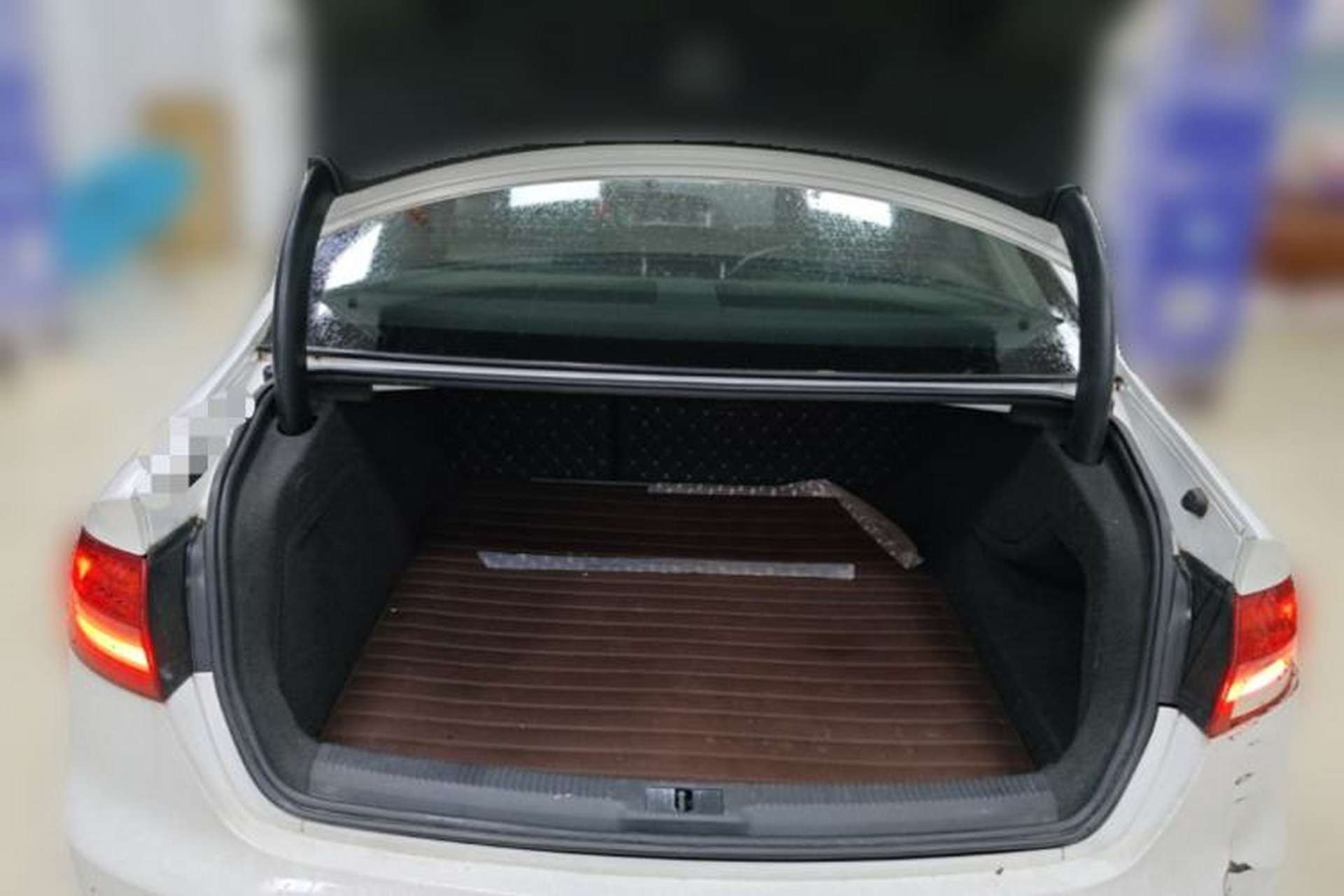 Used Audi A4L 2015 35 TFSI Automatic Comfort Model Trunk