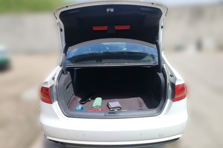 Used Audi A4L 2015 30 TFSI Automatic Comfort Model Trunk