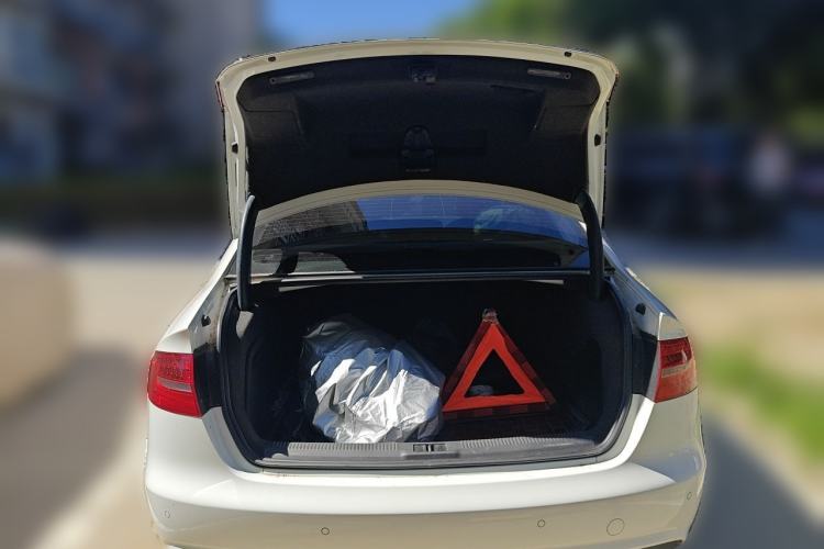 Used Audi A4L 2015 35 TFSI Automatic Standard Model Trunk