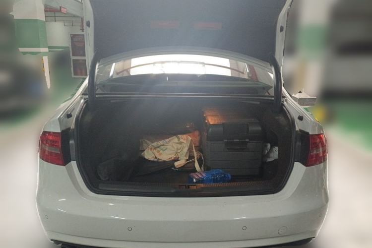 Used Audi A4L 2015 45 TFSI quattro Individual Sport Edition Trunk