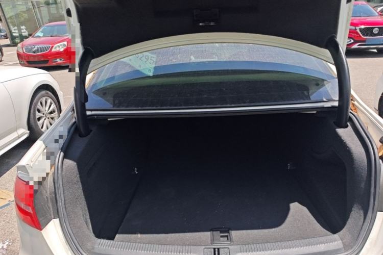 Used Audi A4L 2015 35 TFSI Automatic Standard Model Trunk