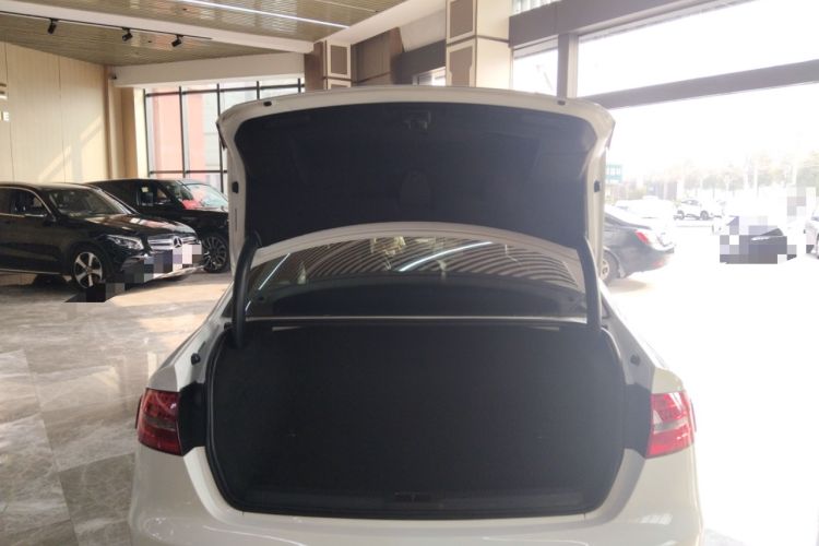 Used Audi A4L 2015 35 TFSI Automatic Standard Model Trunk