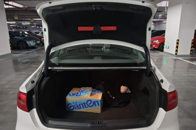 Used Audi A4L 2015 45 TFSI quattro Individual Sport Edition Trunk