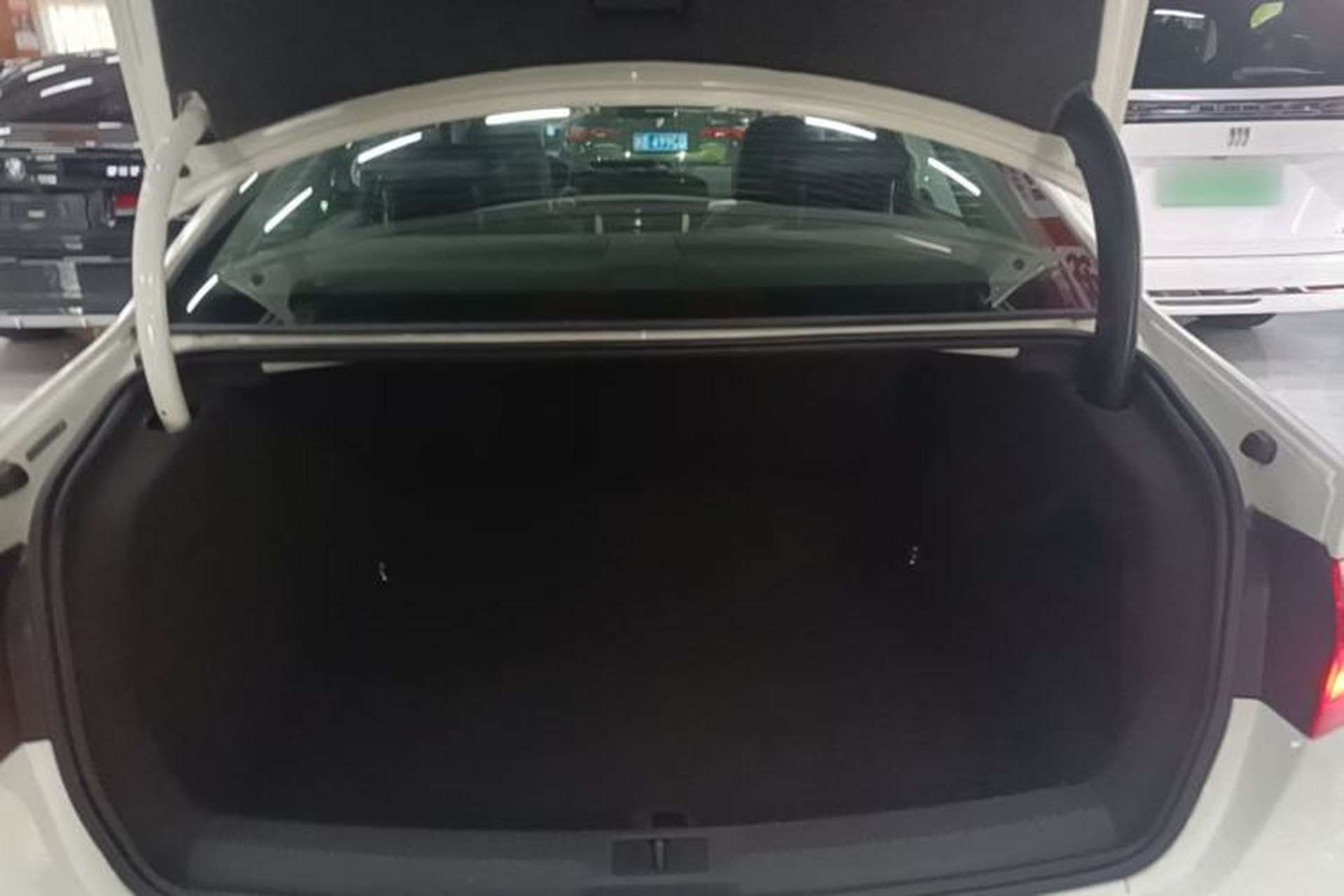 Used Audi A4L 2015 45 TFSI quattro Individual Sport Edition Trunk