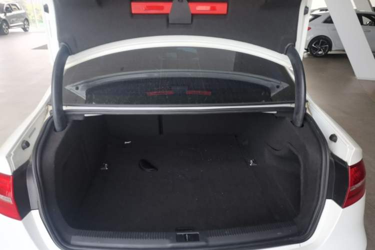 Used Audi A4L 2015 35 TFSI Automatic Standard Model Trunk