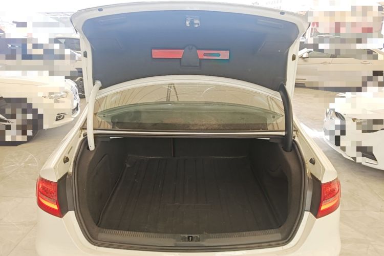 Used Audi A4L 2015 35 TFSI Automatic Standard Model Trunk