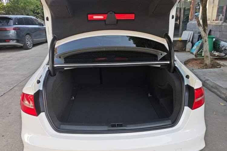 Used Audi A4L 2015 45 TFSI quattro Individual Sport Edition Trunk