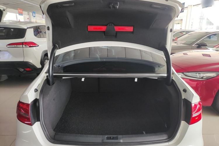 Used Audi A4L 2015 45 TFSI quattro Individual Sport Edition Trunk
