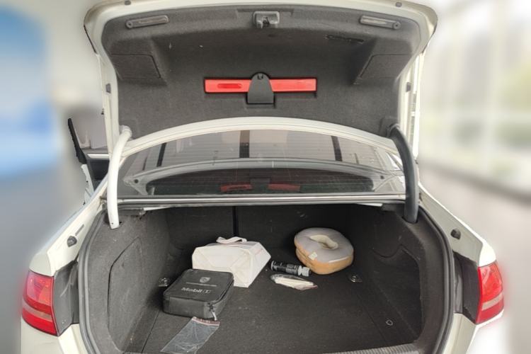 Used Audi A4L 2015 30 TFSI Automatic Comfort Model Trunk