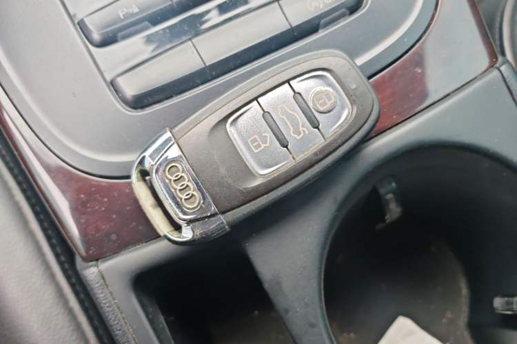 Used Audi A4L 2015 35 TFSI Millionth Anniversary Comfort Edition Vehicle Key