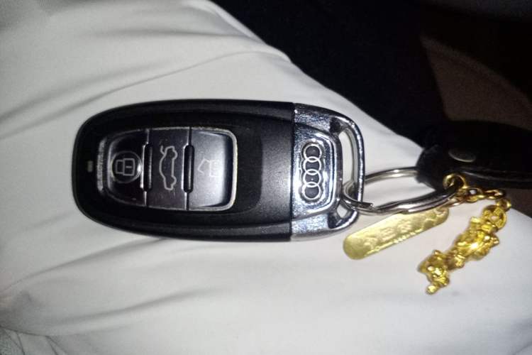 Used Audi A4L 2015 30 TFSI Manual Comfort Model Vehicle Key