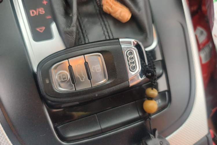 Used Audi A4L 2015 35 TFSI Automatic Comfort Model Vehicle Key