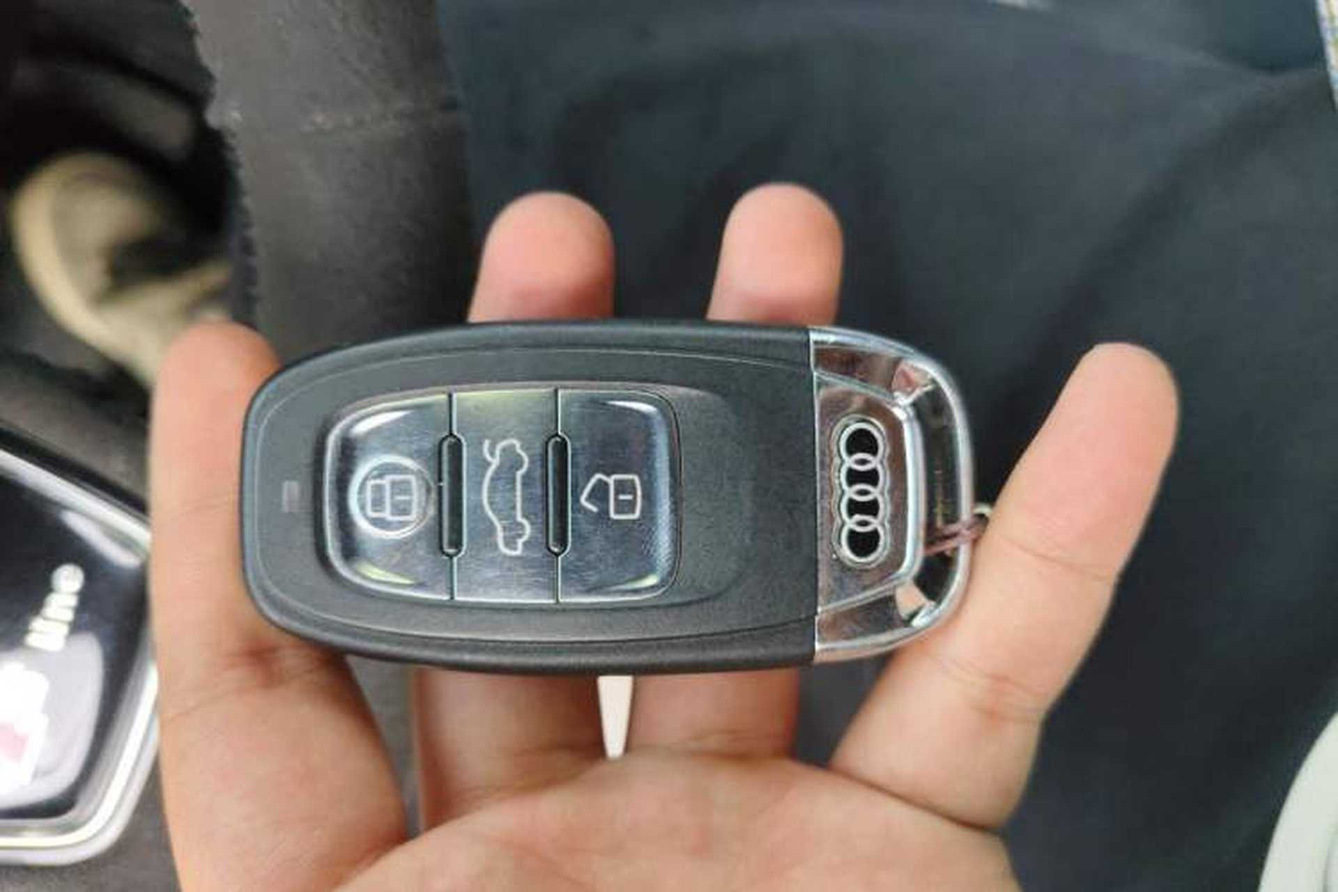 Used Audi A4L 2015 45 TFSI quattro Individual Sport Edition Vehicle Key