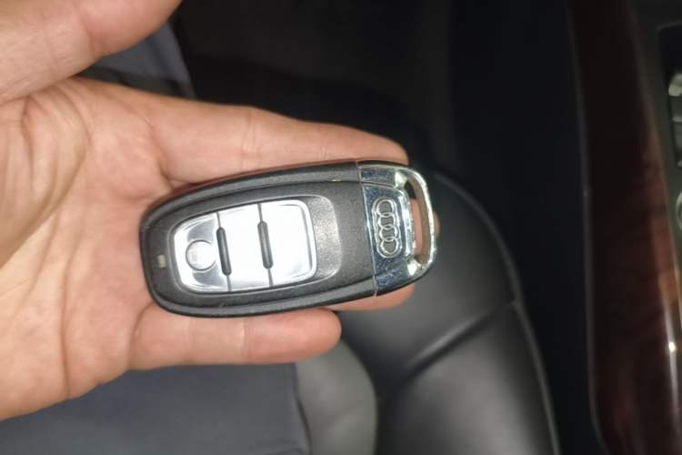 Used Audi A4L 2015 35 TFSI Automatic Comfort Model Vehicle Key