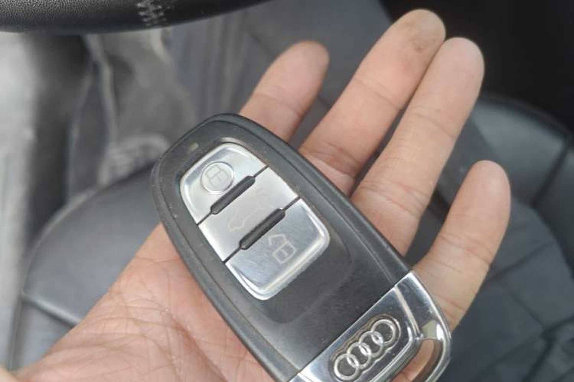 Used Audi A4L 2015 35 TFSI Automatic Comfort Model Vehicle Key