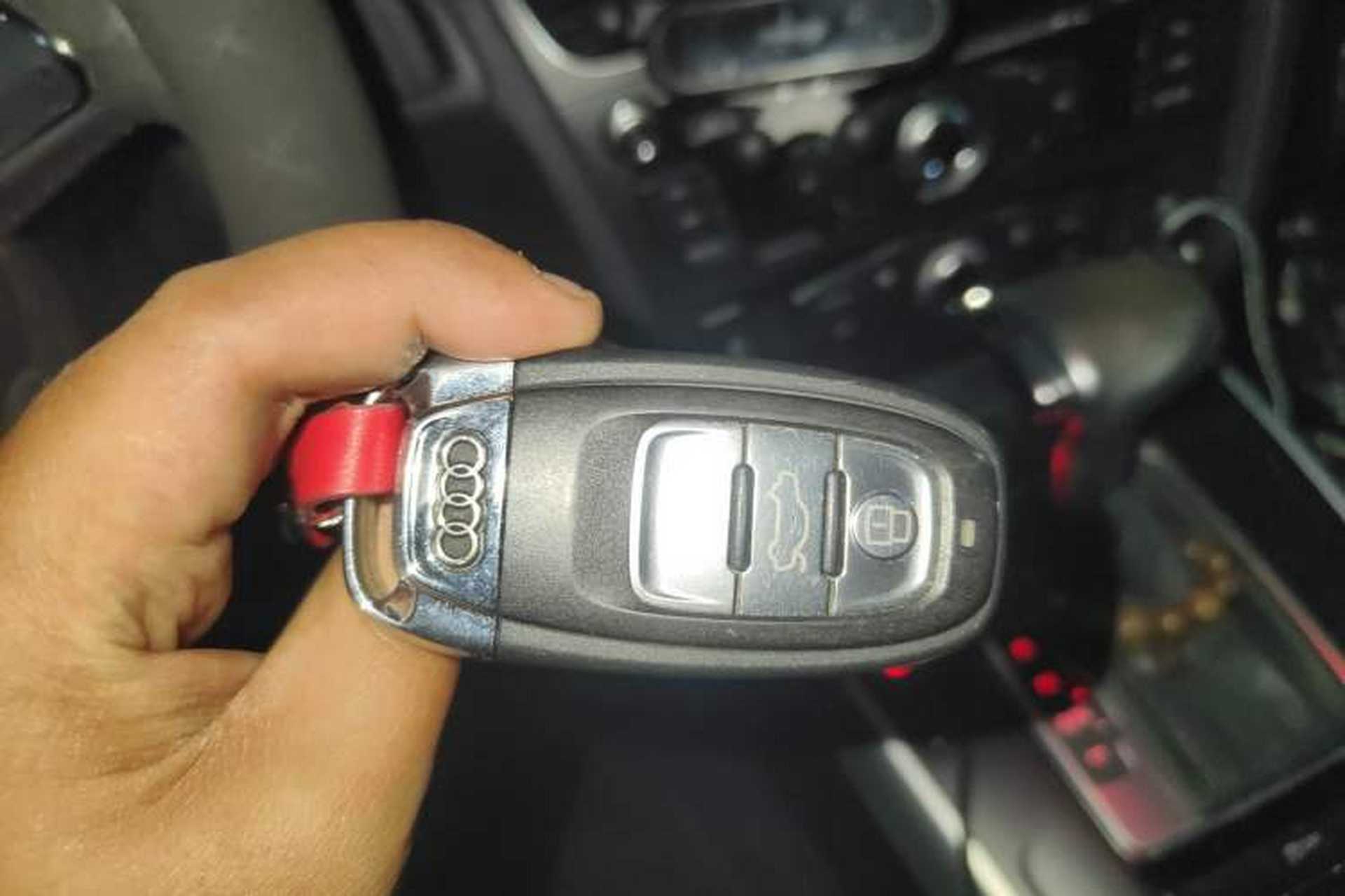 Used Audi A4L 2015 30 TFSI Automatic Comfort Model Vehicle Key