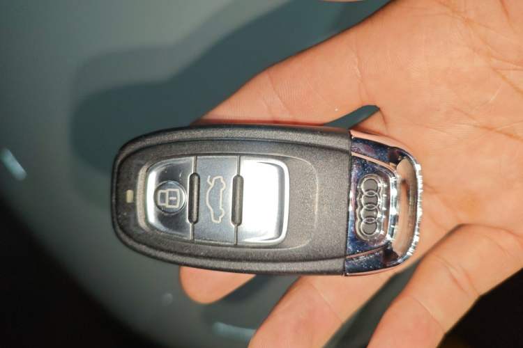 Used Audi A4L 2015 35 TFSI Automatic Comfort Model Vehicle Key
