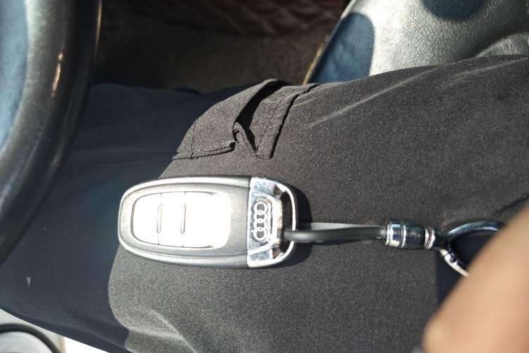 Used Audi A4L 2015 35 TFSI Millionth Anniversary Comfort Edition Vehicle Key