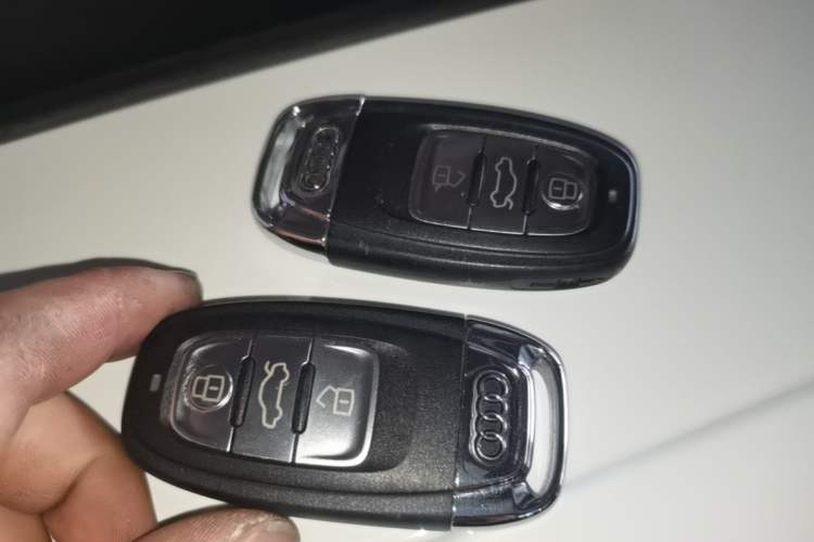 Used Audi A4L 2015 45 TFSI quattro Individual Sport Edition Vehicle Key