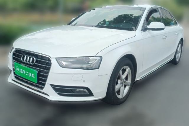 Audi A4L 2015 35 TFSI Automatic Standard Model مستعملة