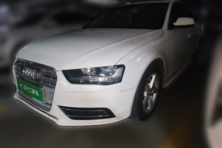 Used Audi A4L 2015 30 TFSI Automatic Comfort Model Guazi used car, China used car export, Used car for sale, Used cars, Cheapest cars for sale