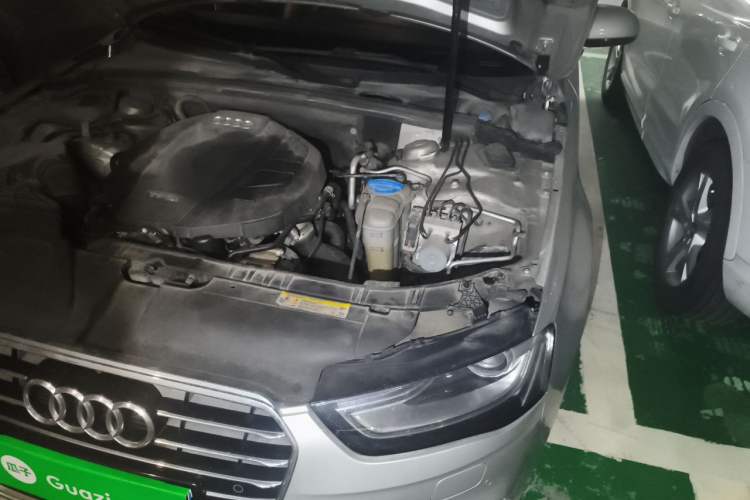 Used Audi A4L 2015 35 TFSI Automatic Comfort Model Engine Bay Left