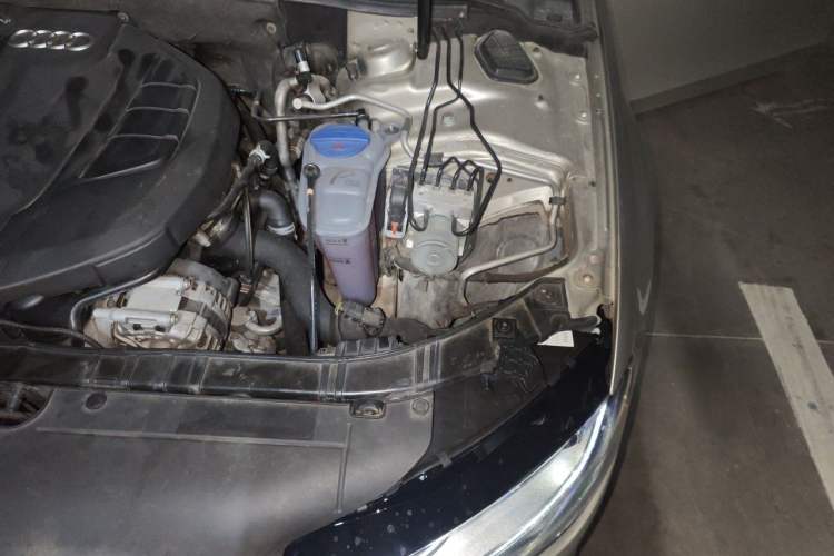 Used Audi A4L 2015 35 TFSI Automatic Standard Model Engine Bay Left