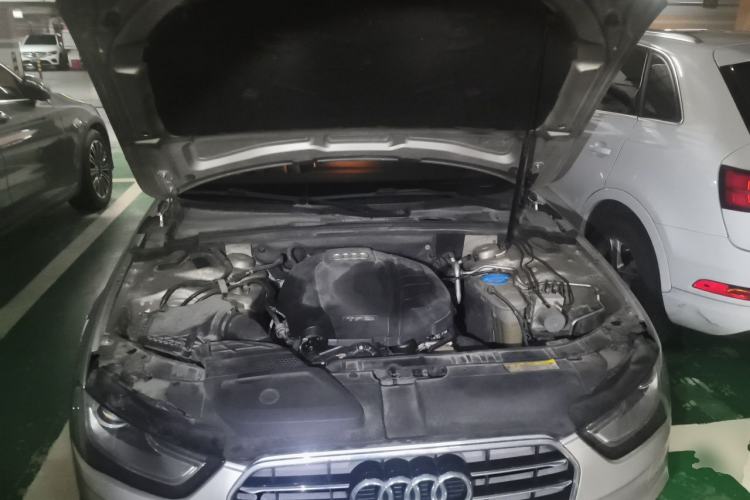 Used Audi A4L 2015 35 TFSI Automatic Comfort Model Engine Bay