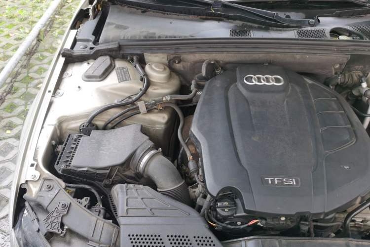Used Audi A4L 2015 35 TFSI Automatic Standard Model Engine Bay Right