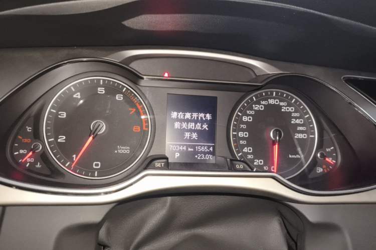 Used Audi A4L 2015 35 TFSI Automatic Comfort Model Instrument Cluster