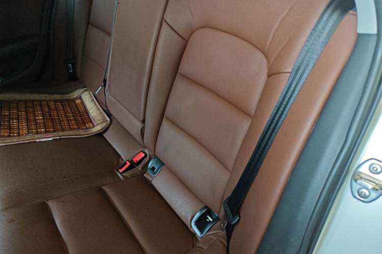 Used Audi A4L 2015 35 TFSI Millionth Anniversary Intelligent Edition Left Rear Seat