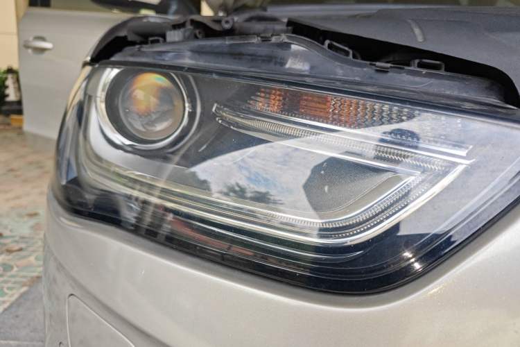 Used Audi A4L 2015 35 TFSI Millionth Anniversary Intelligent Edition Right Front Headlight