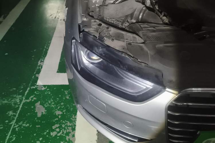 Used Audi A4L 2015 35 TFSI Automatic Comfort Model Right Front Headlight