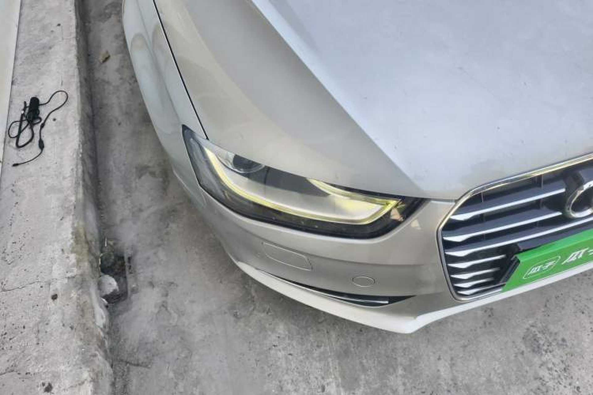 Used Audi A4L 2015 35 TFSI Automatic Standard Model Right Front Headlight