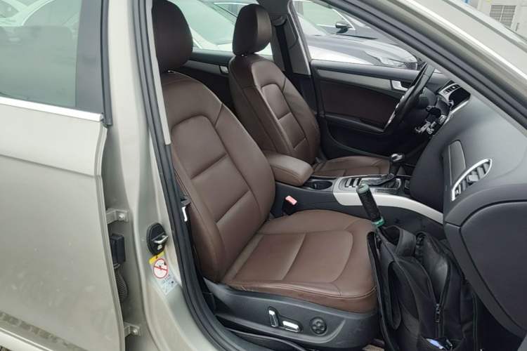 Used Audi A4L 2015 30 TFSI Automatic Comfort Model Right Front Seat