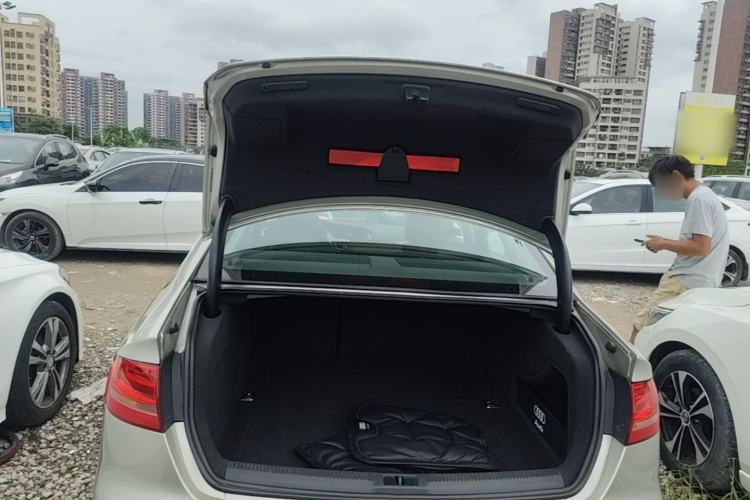 Used Audi A4L 2015 30 TFSI Automatic Comfort Model Trunk