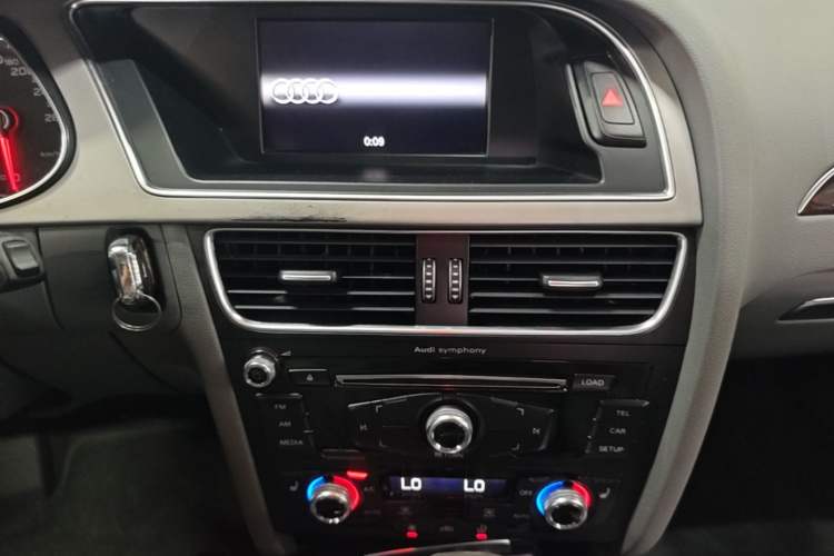 Used Audi A4L 2016 35 TFSI Collection Edition S line Comfort Model Audio And AC Panel