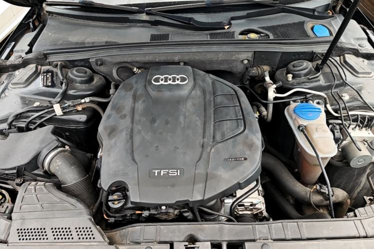 Used Audi A4L 2016 35 TFSI Collection Edition S line Comfort Model Engine Bay