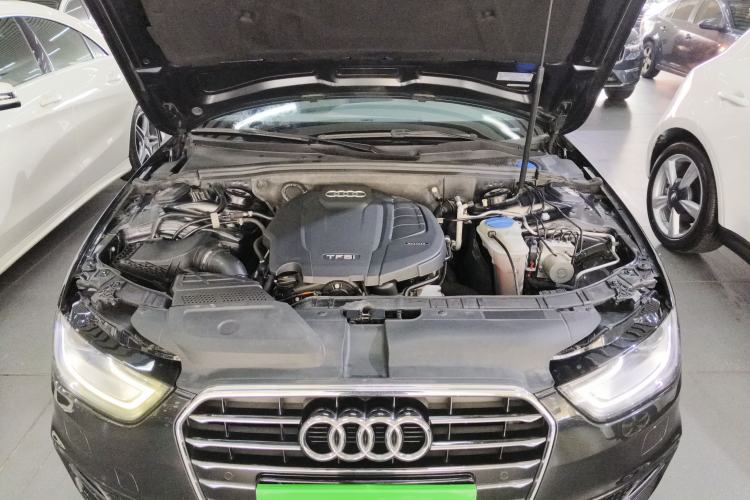 Used Audi A4L 2016 35 TFSI Collection Edition S line Comfort Model Engine Bay