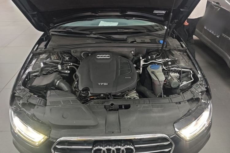 Used Audi A4L 2016 35 TFSI Collection Edition S line Comfort Model Engine Bay
