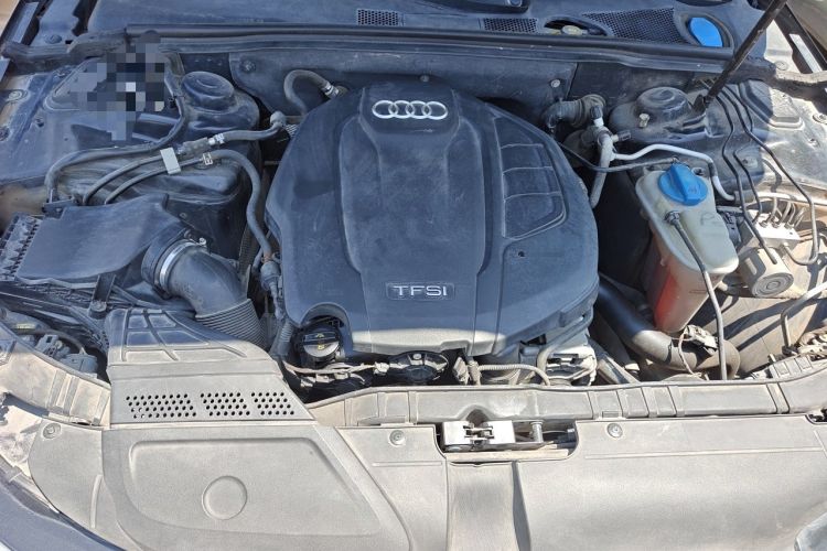 Used Audi A4L 2016 35 TFSI Automatic Standard Model Engine Bay