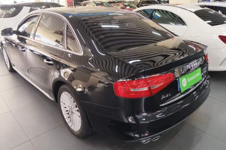 Used Audi A4L 2016 35 TFSI Collection Edition S line Comfort Model Exterior 3