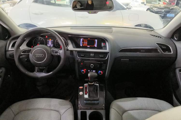 Used Audi A4L 2016 35 TFSI Collection Edition S line Comfort Model Interior 2
