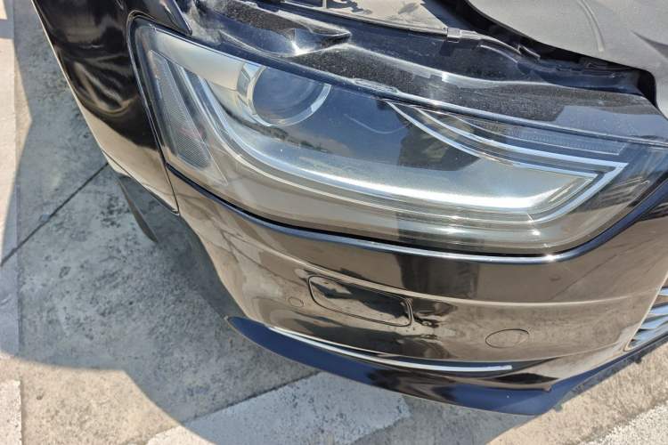 Used Audi A4L 2016 35 TFSI Automatic Standard Model Right Front Headlight